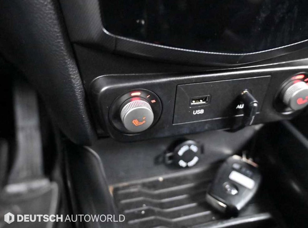 KG모빌리티(쌍용)  티볼리 가솔린 2WD 1.6 LX 사진 17