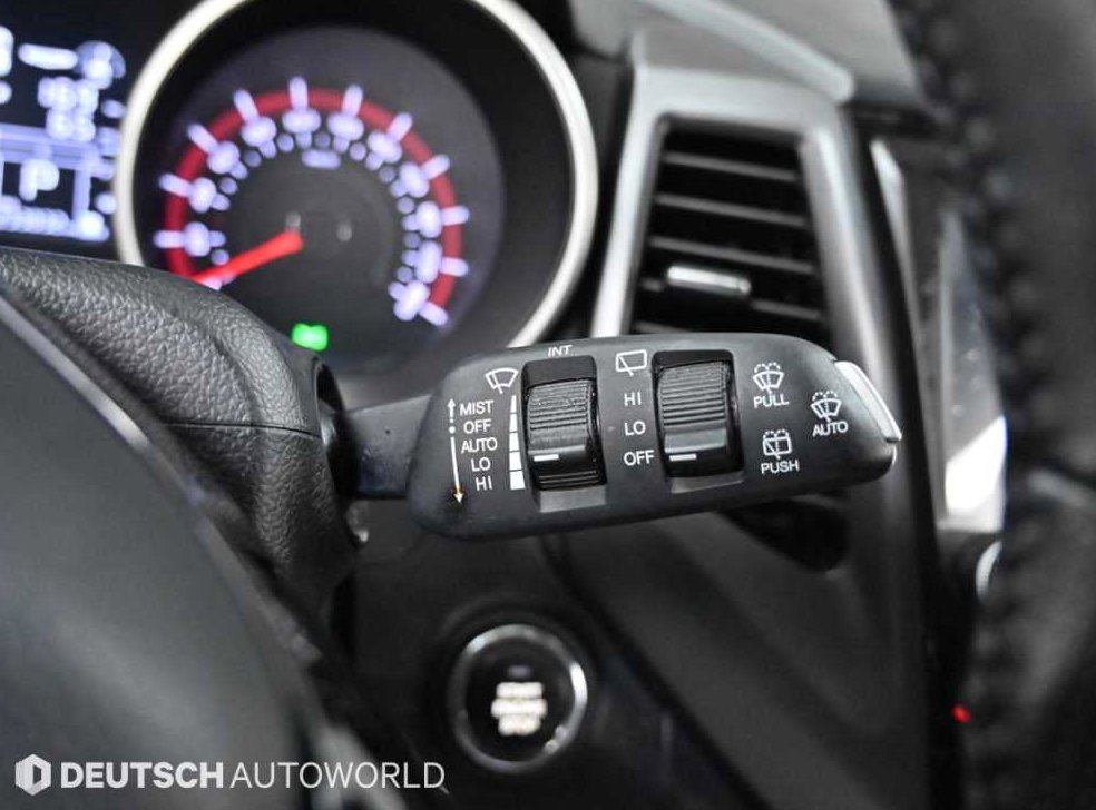 KG모빌리티(쌍용)  티볼리 가솔린 2WD 1.6 LX 사진 18