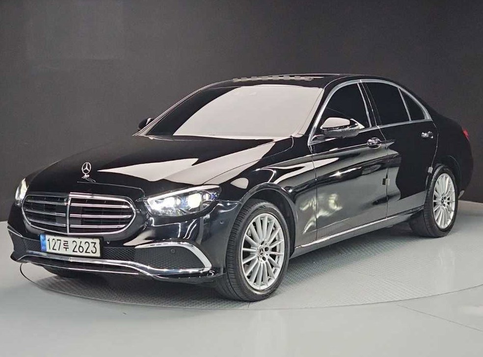 벤츠 E 클래스 E220d 4MATIC 익스클루시브