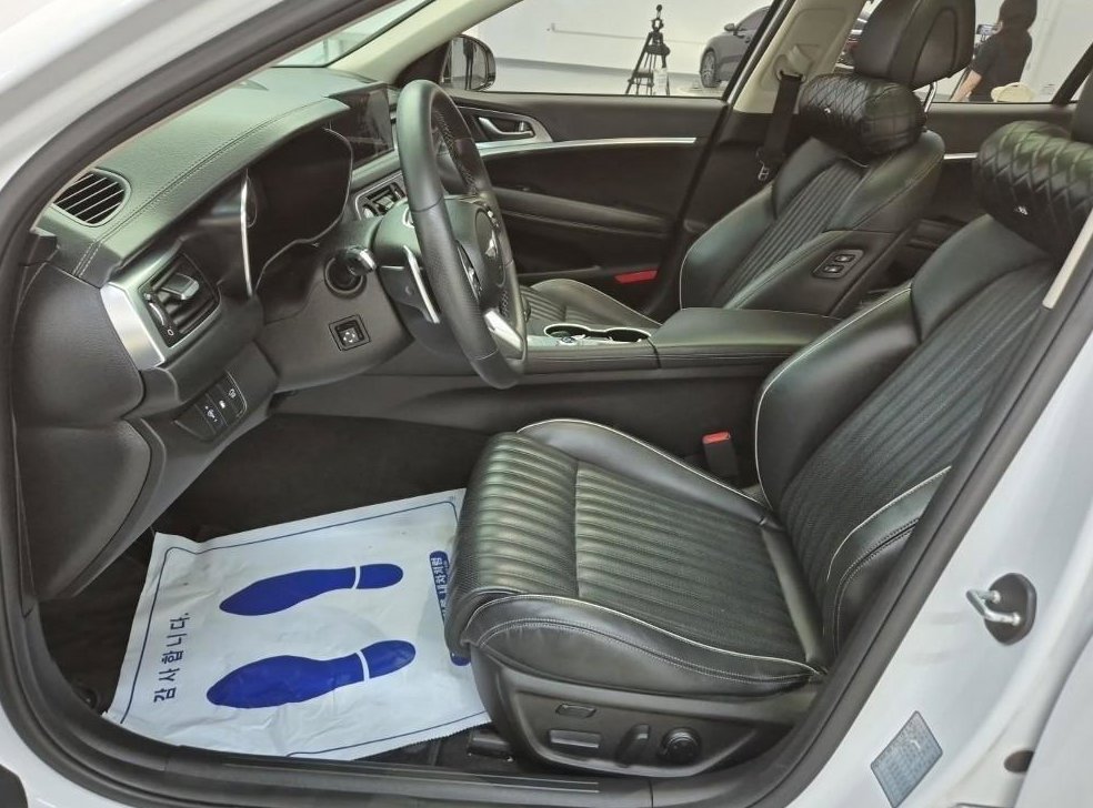 제네시스 G70 가솔린 2.0T 2WD 사진 11