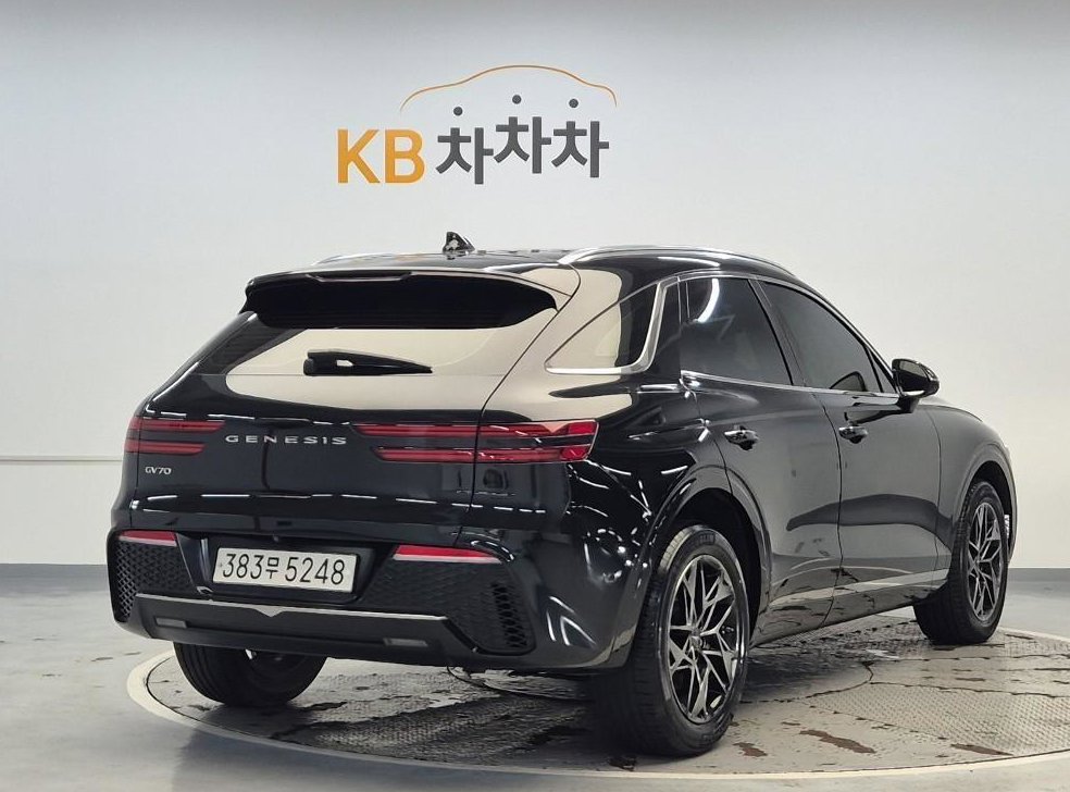제네시스 GV70 2.2 디젤 2WD 사진 3