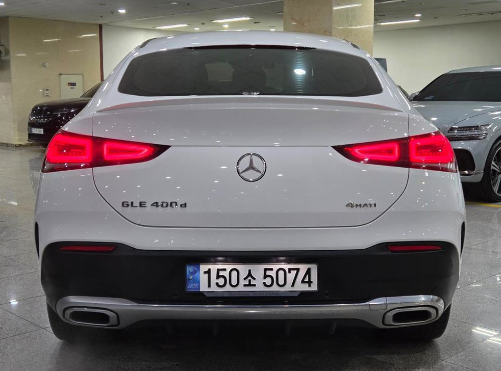 벤츠 GLE 클래스 GLE 400d 4MATIC 쿠페 사진 4
