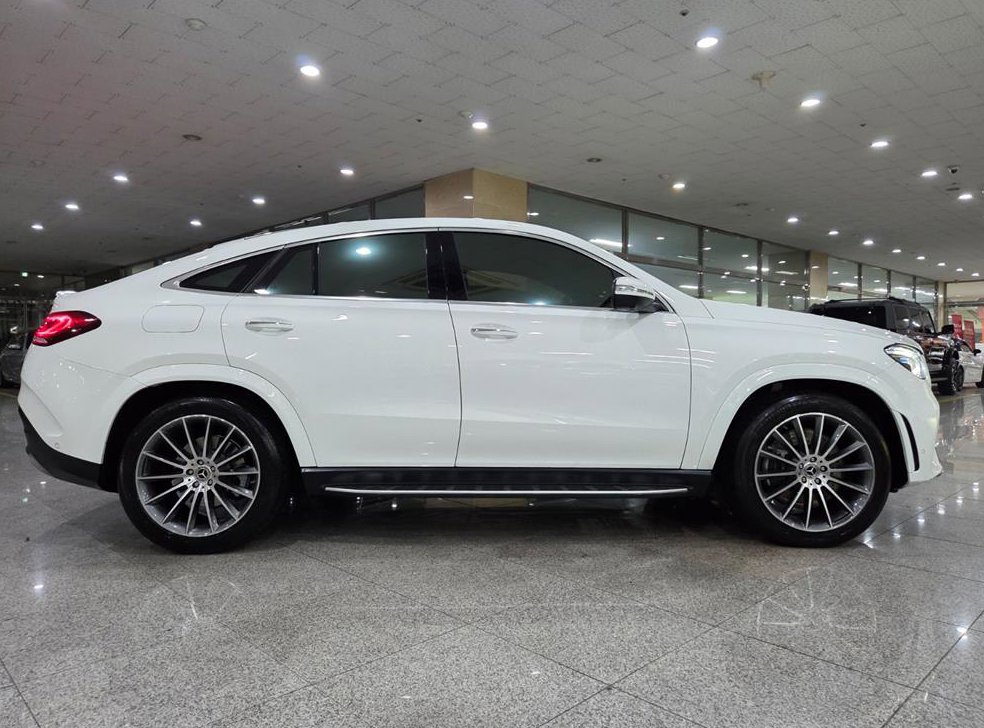 벤츠 GLE 클래스 GLE 400d 4MATIC 쿠페 사진 5