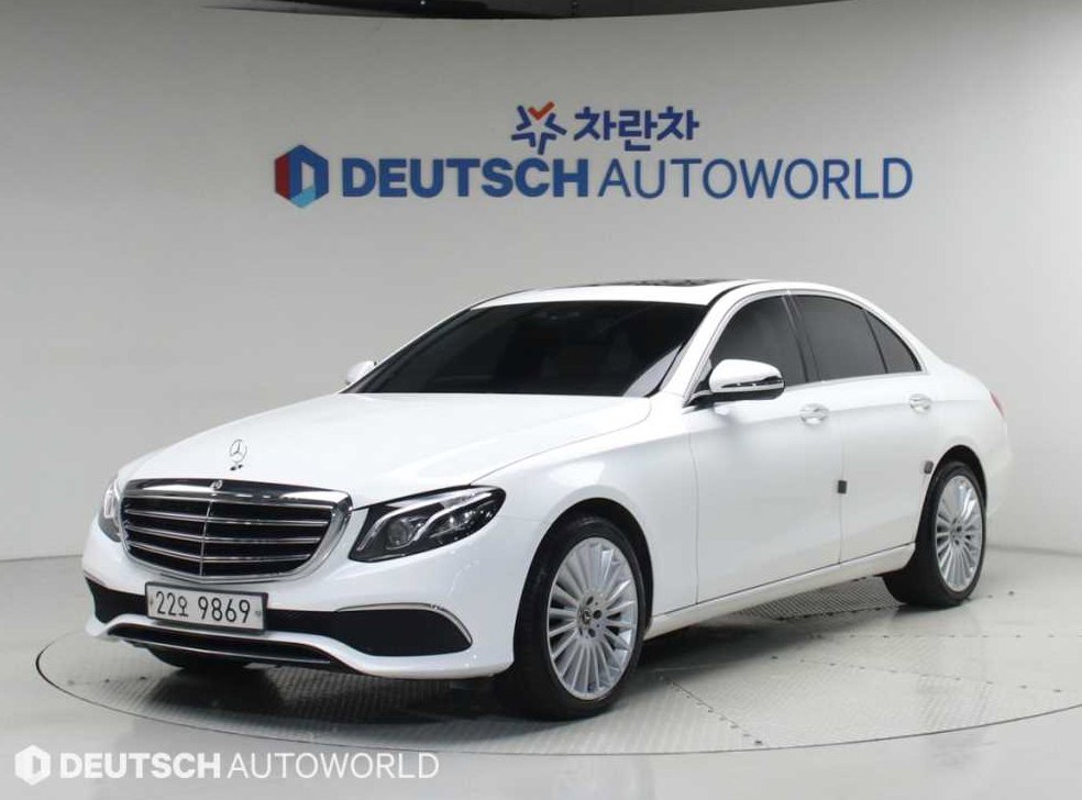 벤츠 E 클래스 E220d 아방가르드