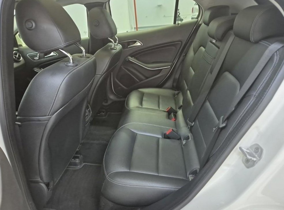 벤츠 GLA 클래스 GLA220 사진 12