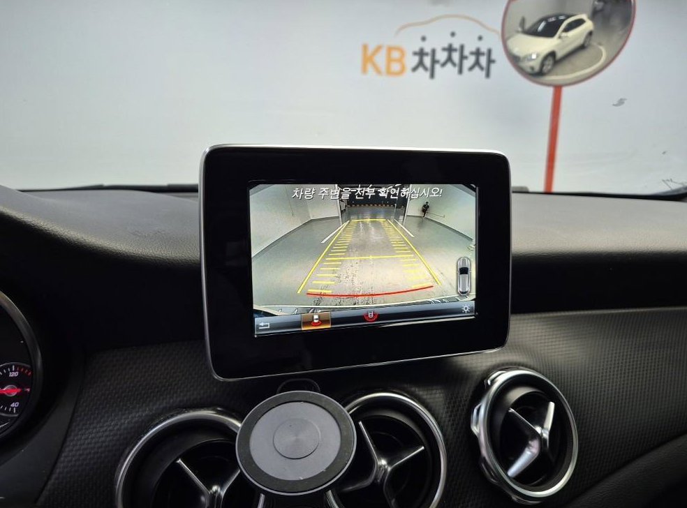 벤츠 GLA 클래스 GLA220 사진 14