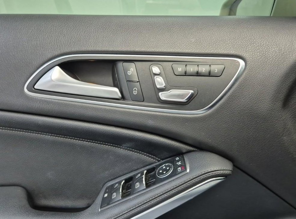벤츠 GLA 클래스 GLA220 사진 18