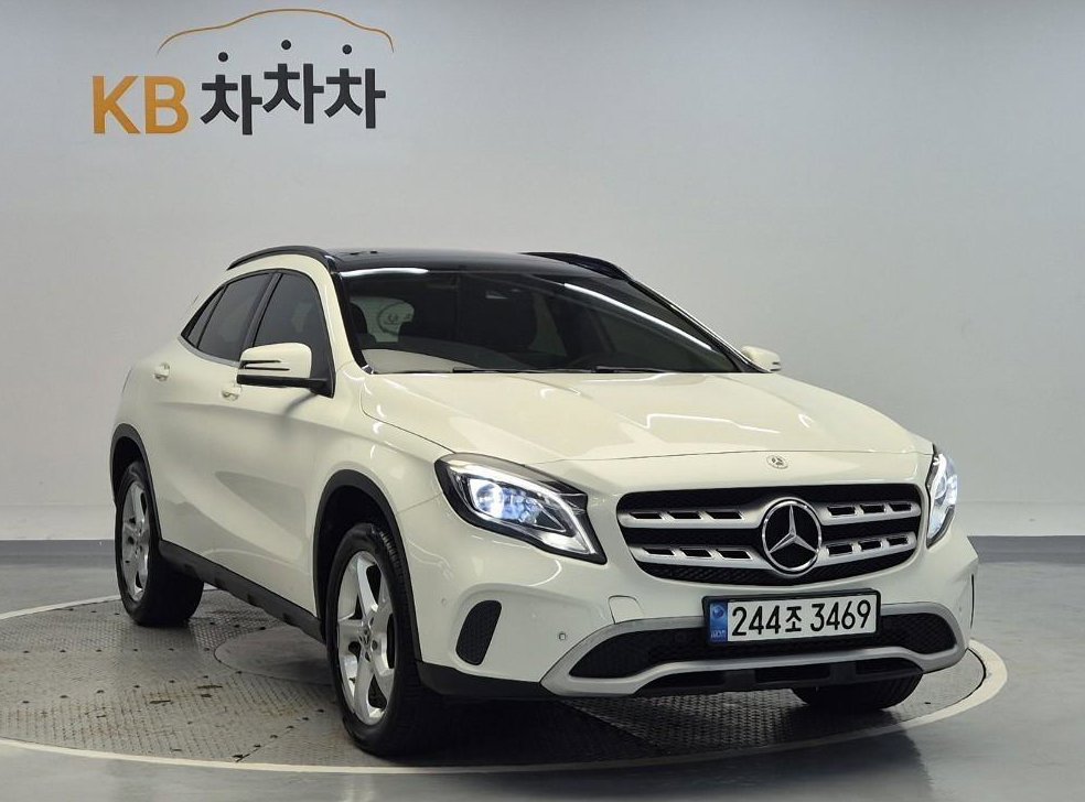 벤츠 GLA 클래스 GLA220 사진 4