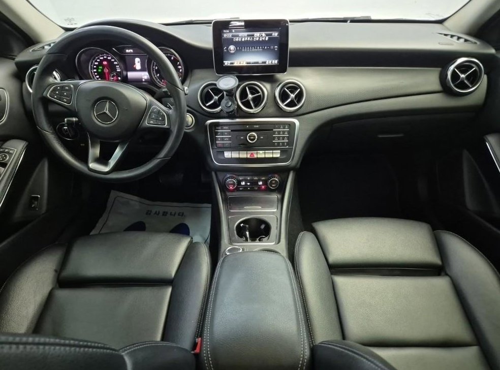 벤츠 GLA 클래스 GLA220 사진 7