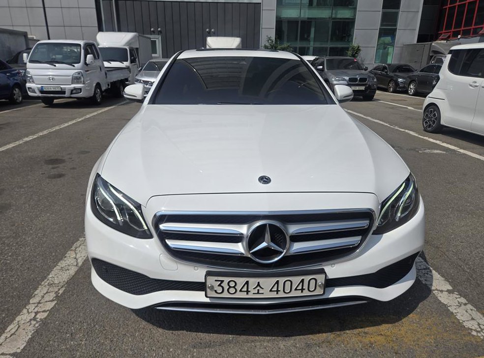 벤츠 E 클래스 E300 아방가르드