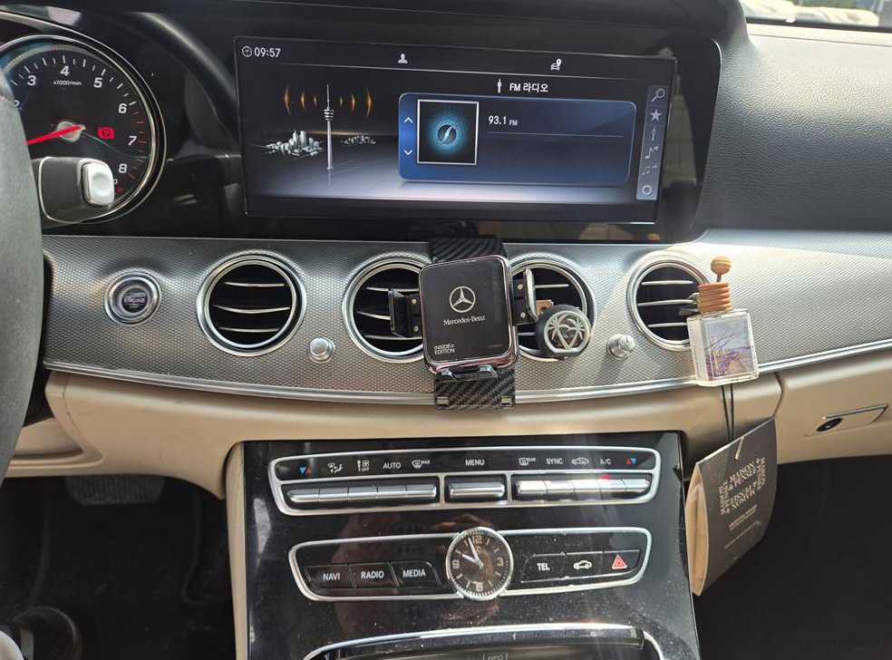 벤츠 E 클래스 E300 아방가르드 사진 7