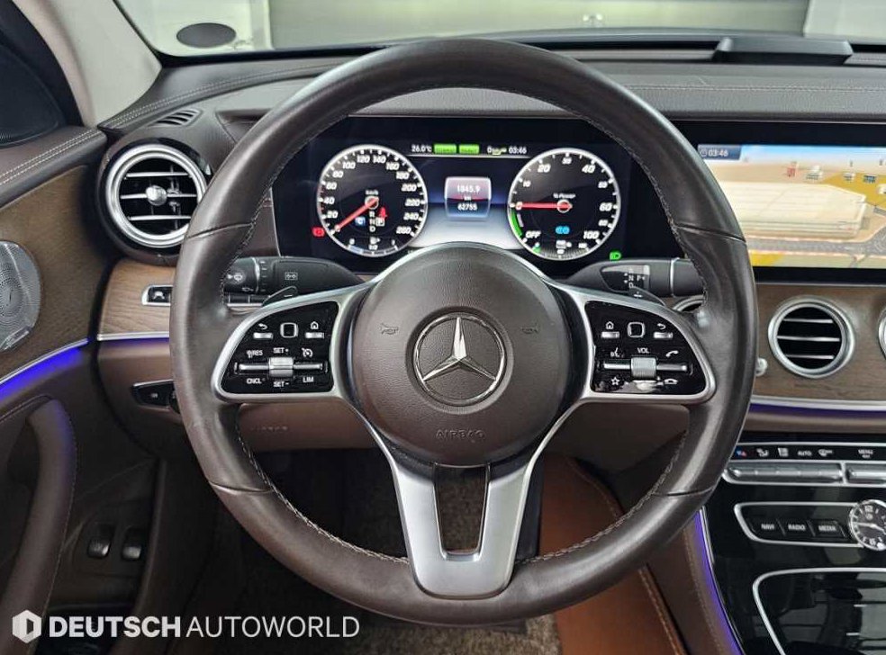 벤츠 E 클래스 E300e 익스클루시브 사진 13