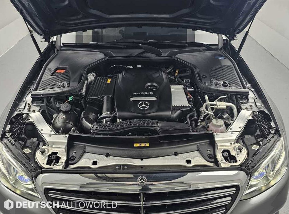 벤츠 E 클래스 E300e 익스클루시브 사진 6