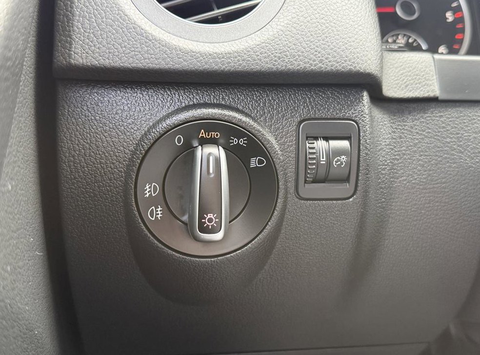폭스바겐 티구안 2.0 TDI 컴포트 사진 14