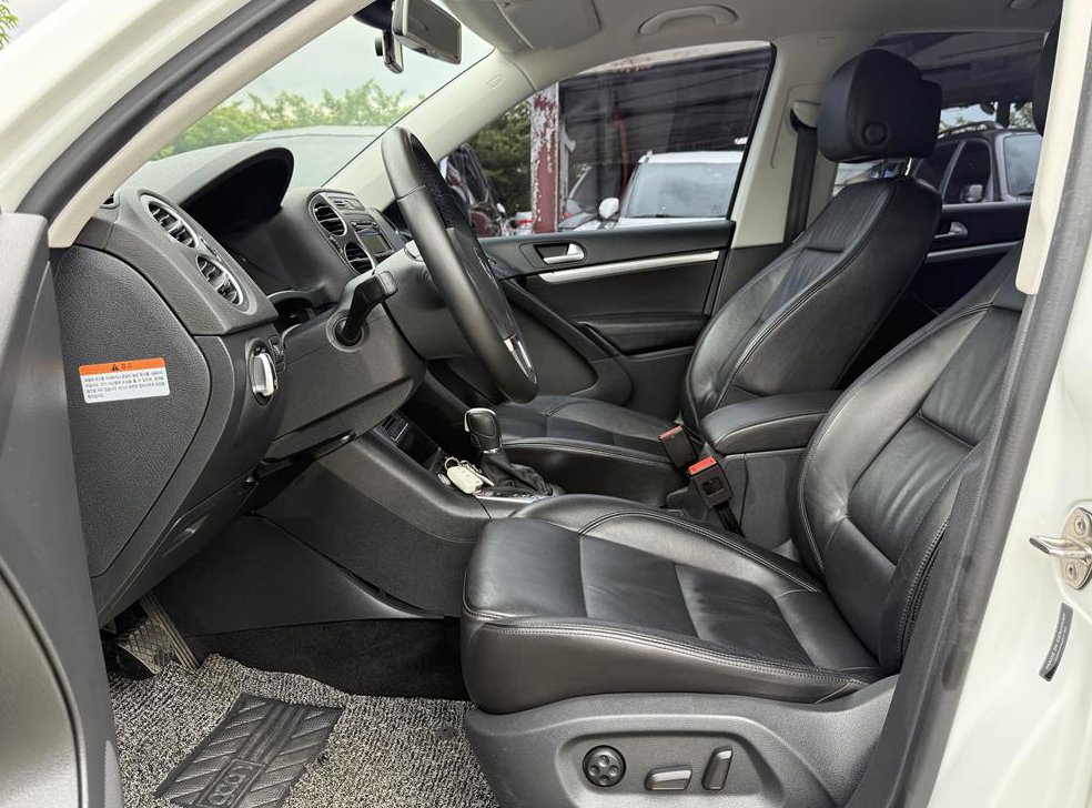 폭스바겐 티구안 2.0 TDI 컴포트 사진 8