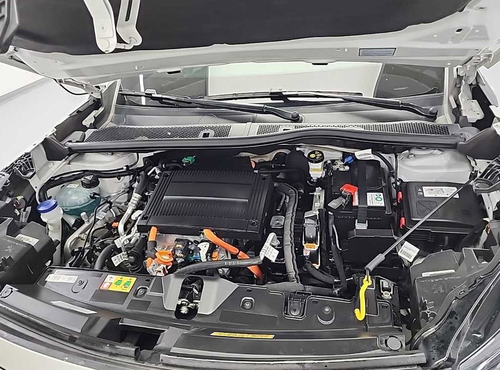 푸조 2008 GT Line 사진 5