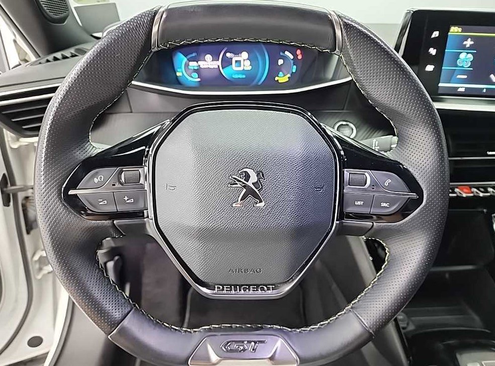 푸조 2008 GT Line 사진 9