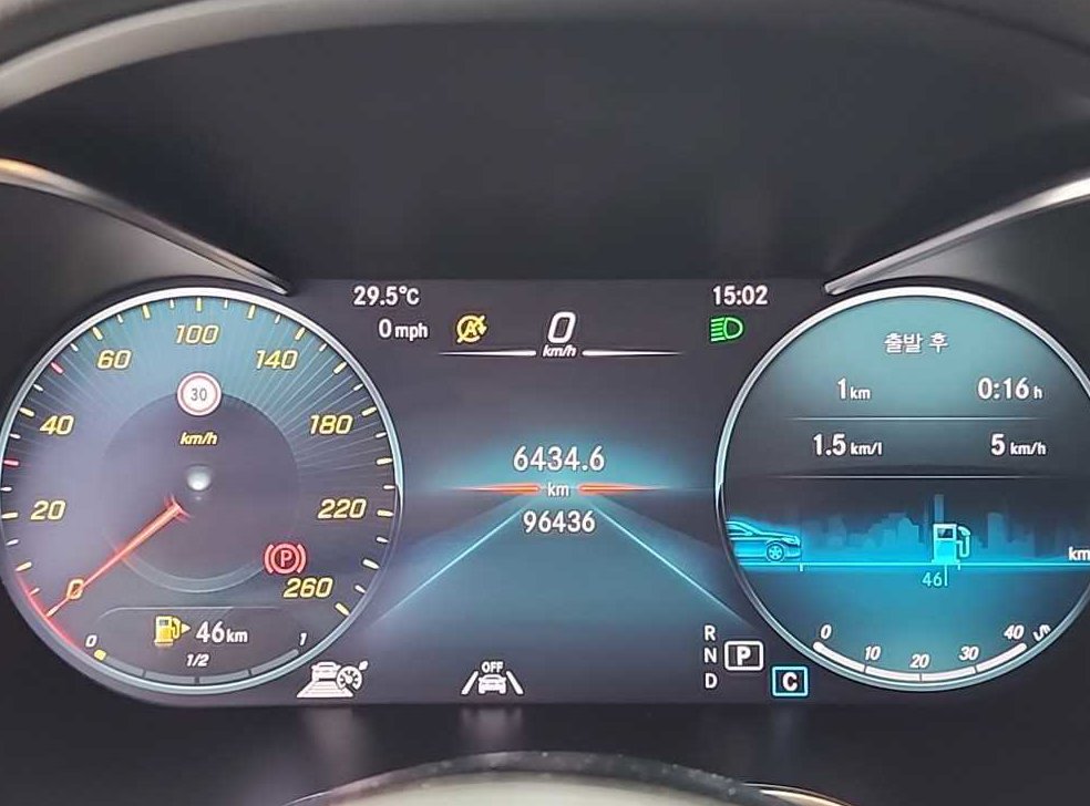 벤츠 C 클래스 C200 쿠페 사진 6