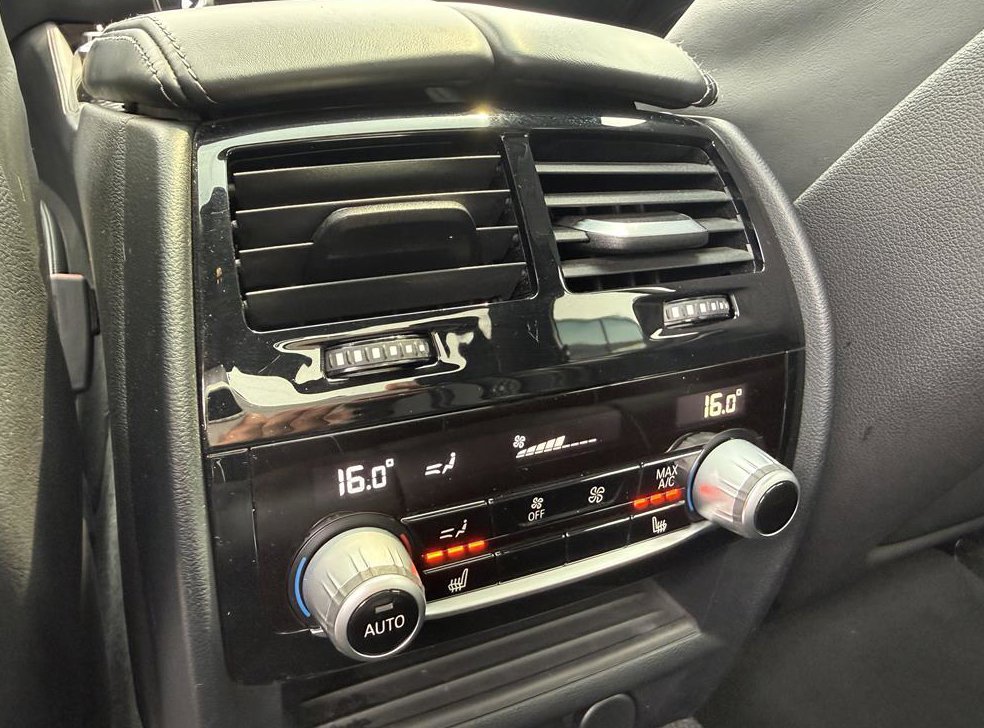 BMW 5시리즈 520d M 스포츠 플러스 사진 13
