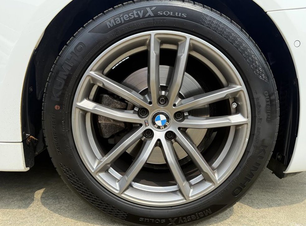 BMW 5시리즈 520d M 스포츠 플러스 사진 20