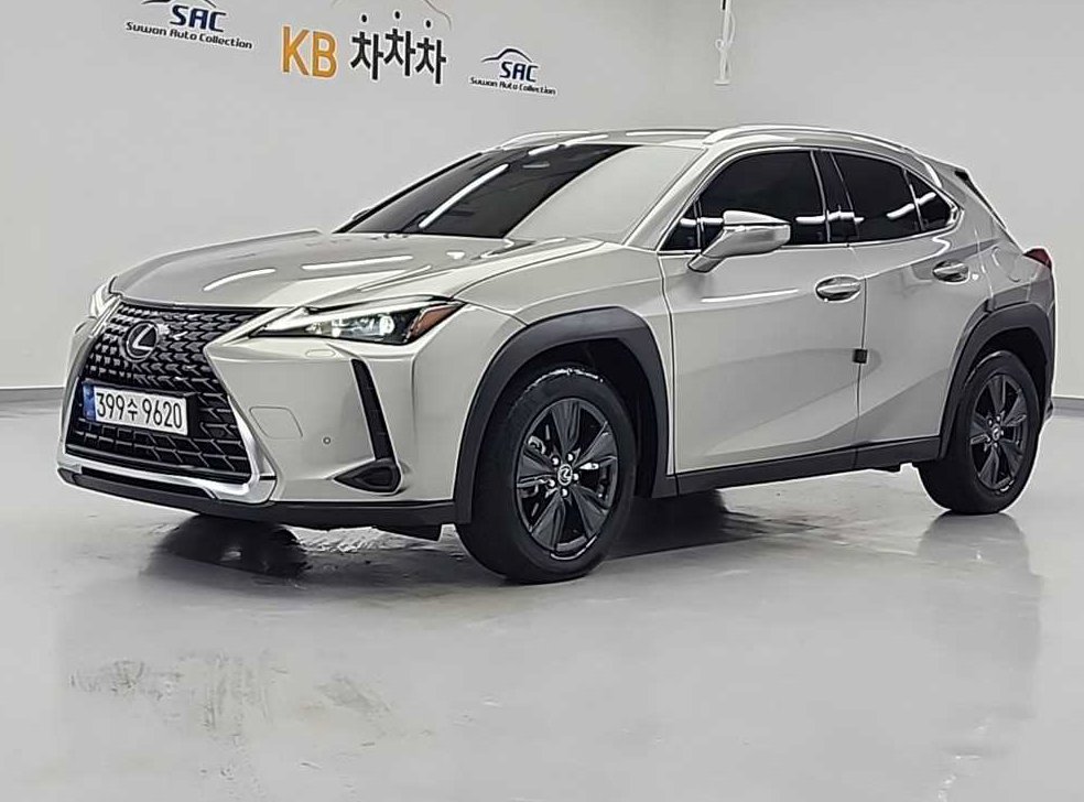렉서스 UX 2.0