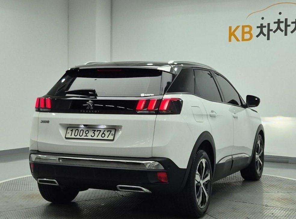 푸조 3008 1.5 BlueHDi 알뤼르 사진 3