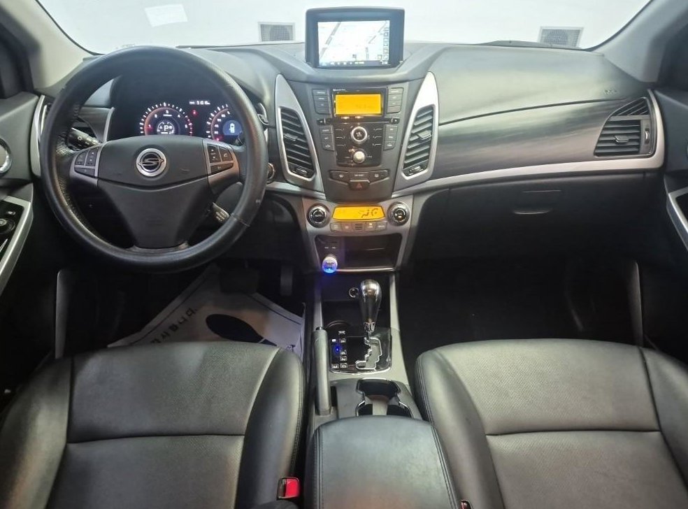 KG모빌리티(쌍용)  코란도 2WD 2.0 CVT 사진 7