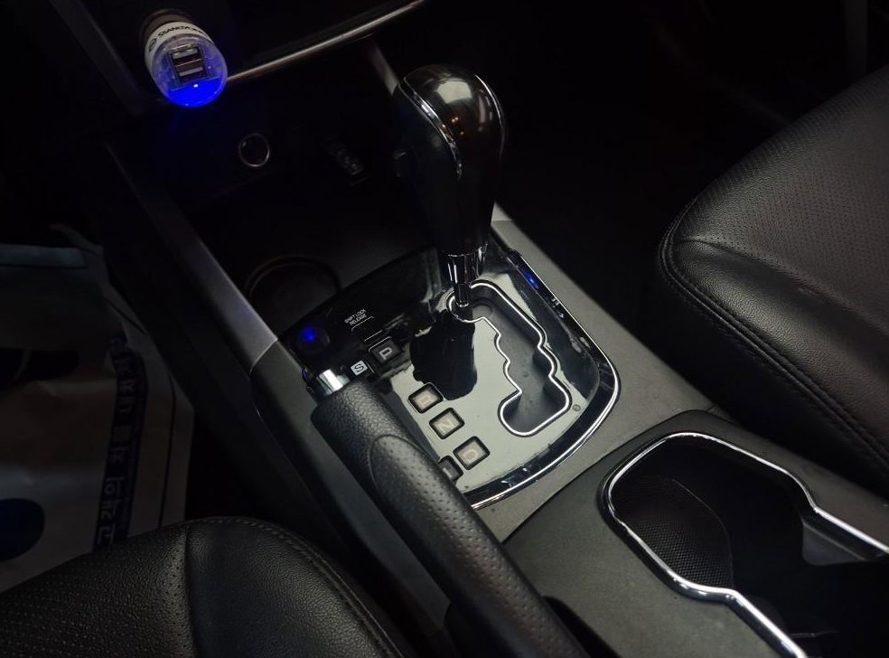 KG모빌리티(쌍용)  코란도 2WD 2.0 CVT 사진 8