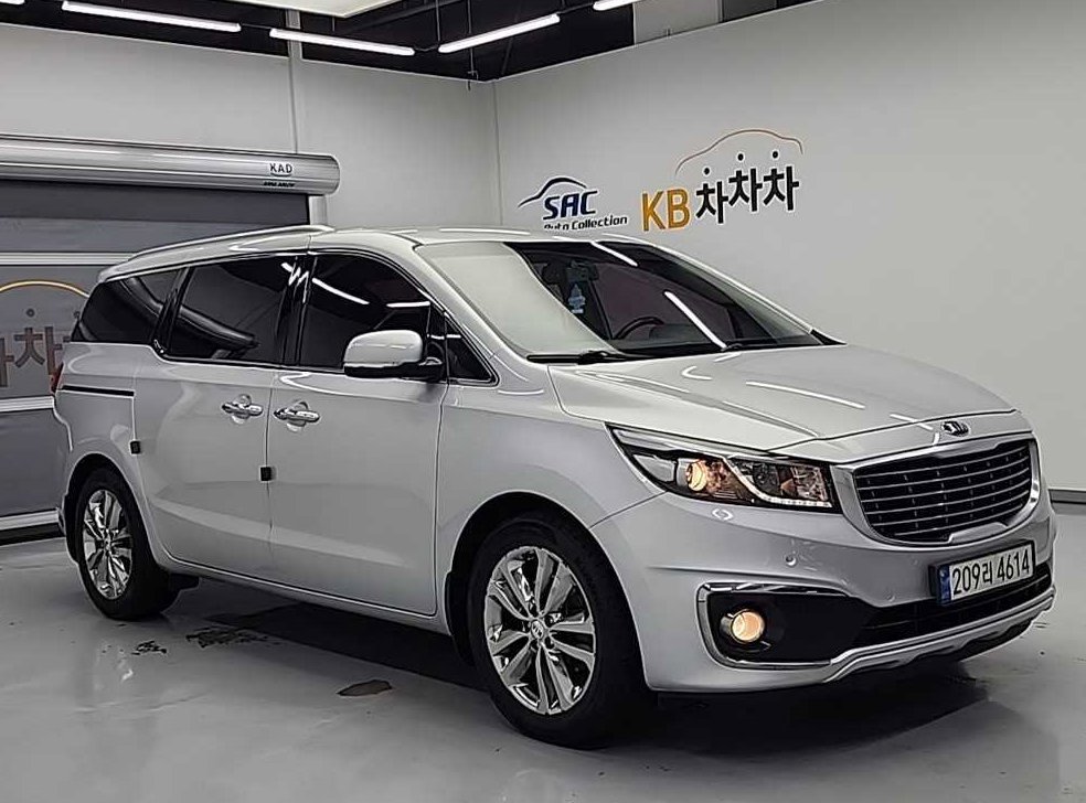 기아 카니발 디젤 9인승 프레스티지 사진 4