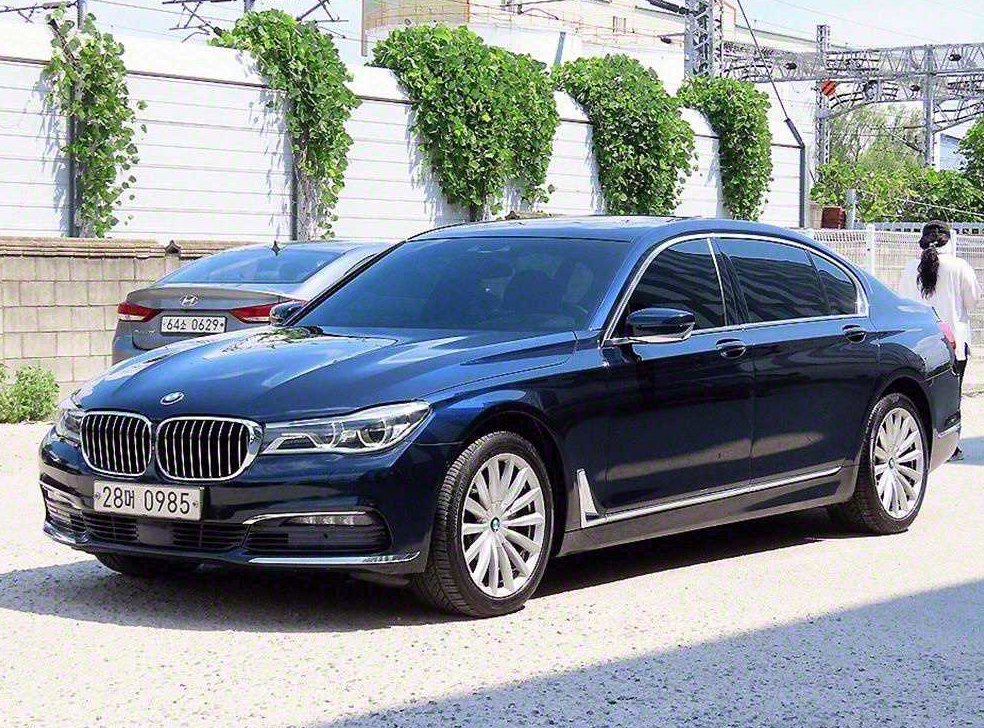 BMW 7시리즈 730Ld xDrive 사진 2