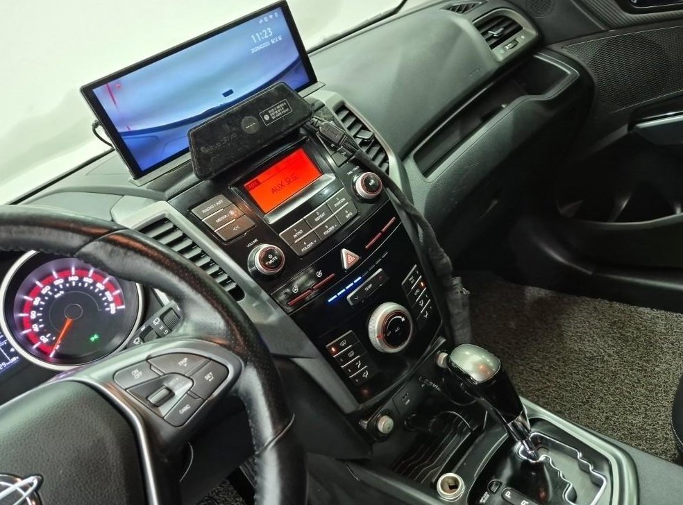 KG모빌리티(쌍용)  티볼리 2WD 가솔린 VX 사진 10