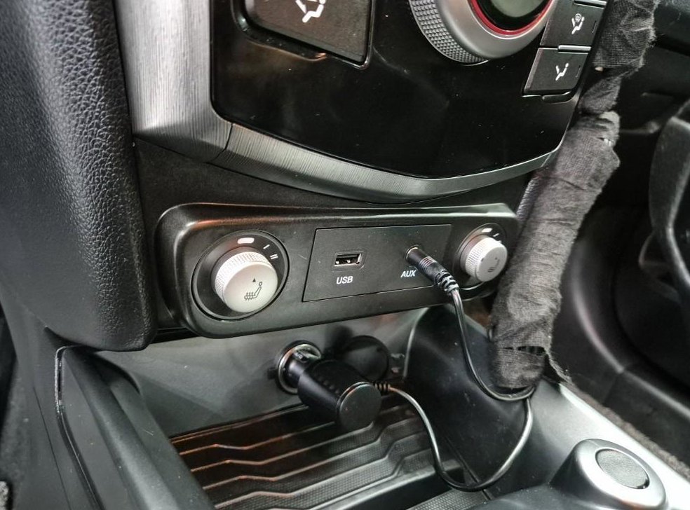 KG모빌리티(쌍용)  티볼리 2WD 가솔린 VX 사진 15