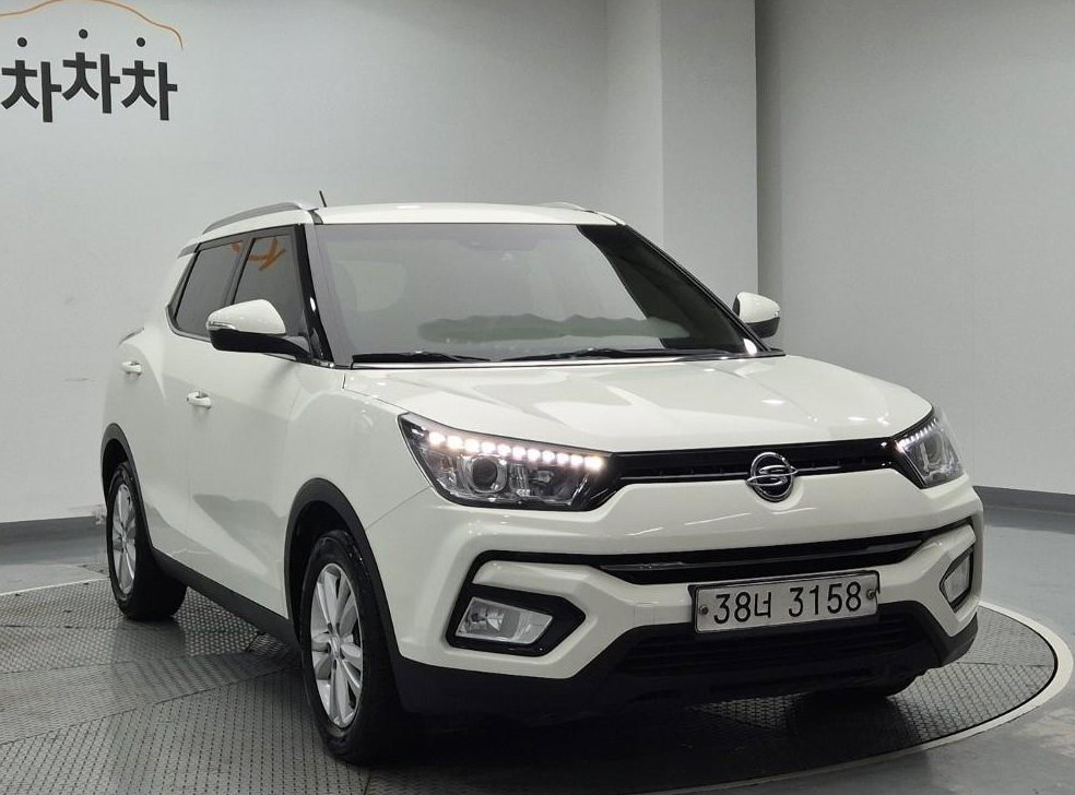 KG모빌리티(쌍용)  티볼리 2WD 가솔린 VX 사진 4