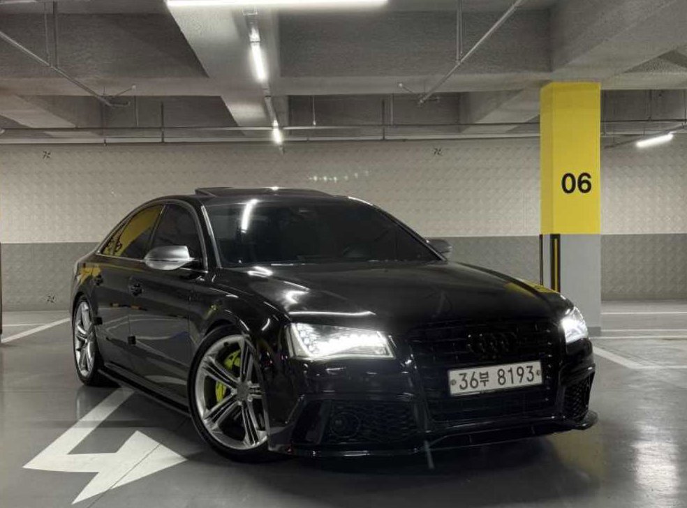 아우디 S8 4.0 TFSI 콰트로