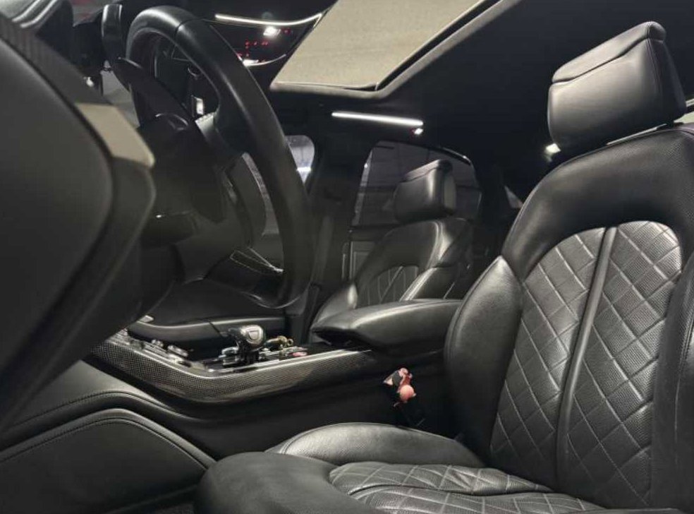 아우디 S8 4.0 TFSI 콰트로 사진 17