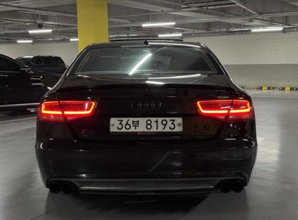 아우디 S8 4.0 TFSI 콰트로 사진 4