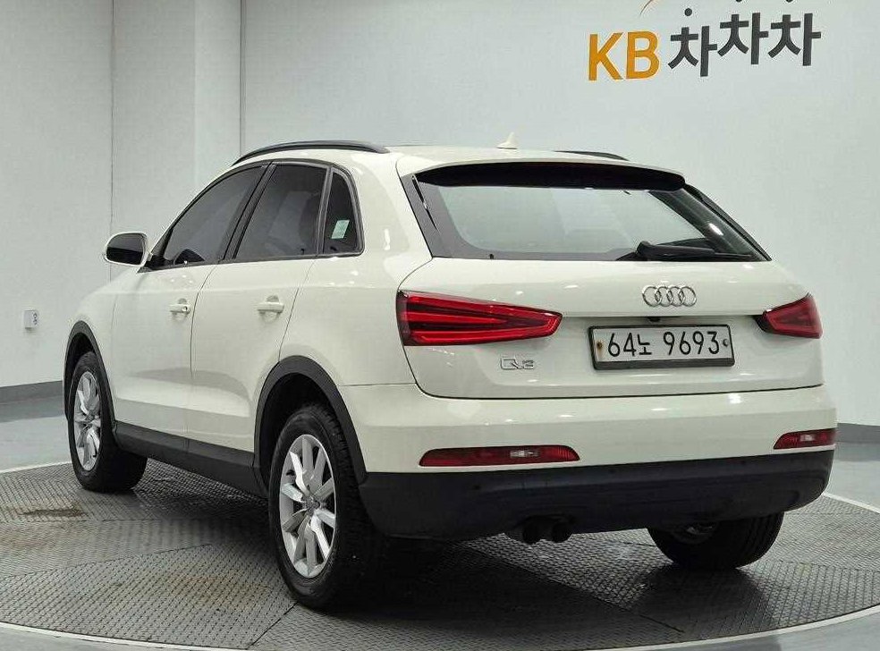 아우디 Q3 2.0 TDI 콰트로 사진 2