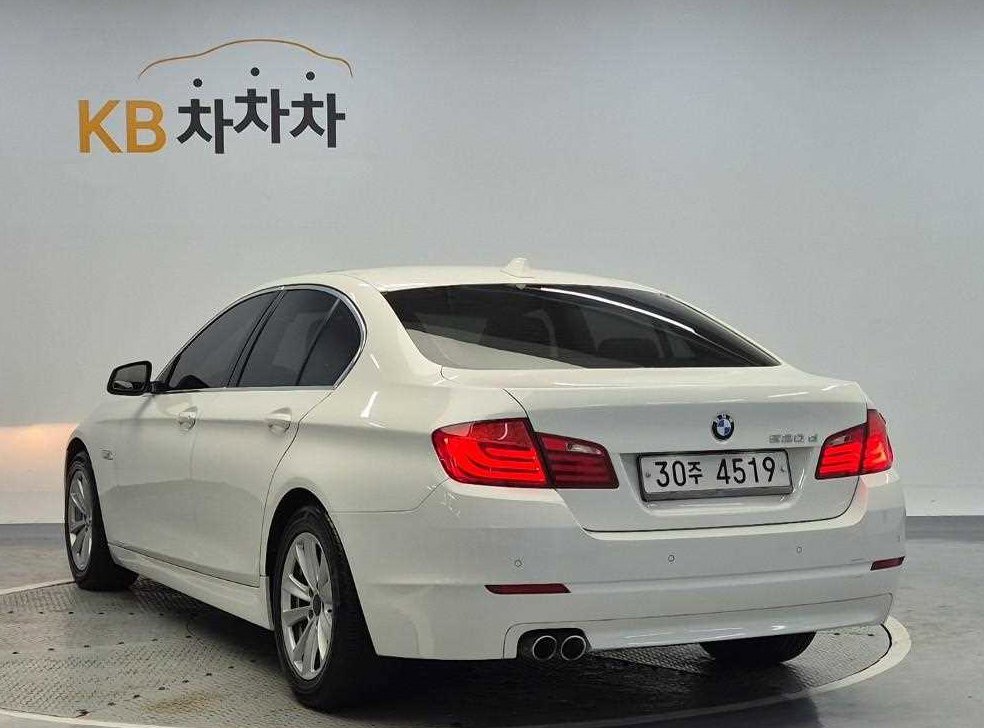 BMW 5시리즈 520d 사진 2