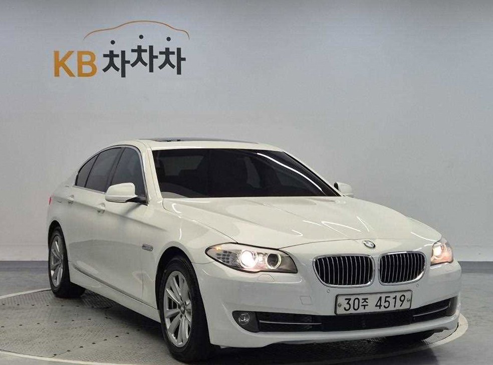 BMW 5시리즈 520d 사진 4
