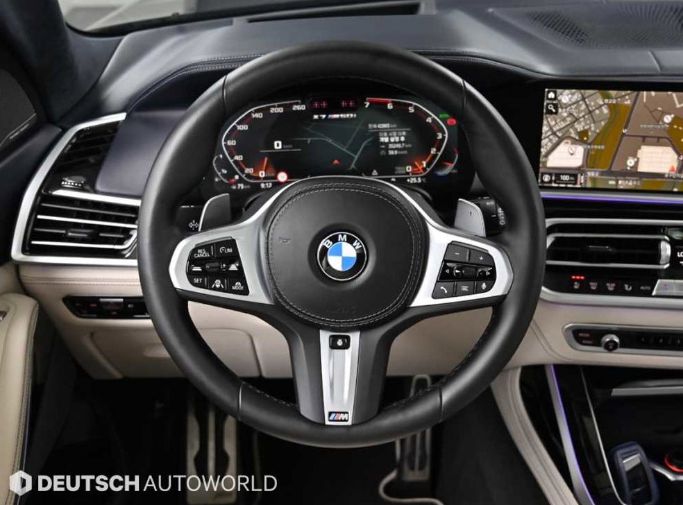 BMW X7 M50i 사진 13