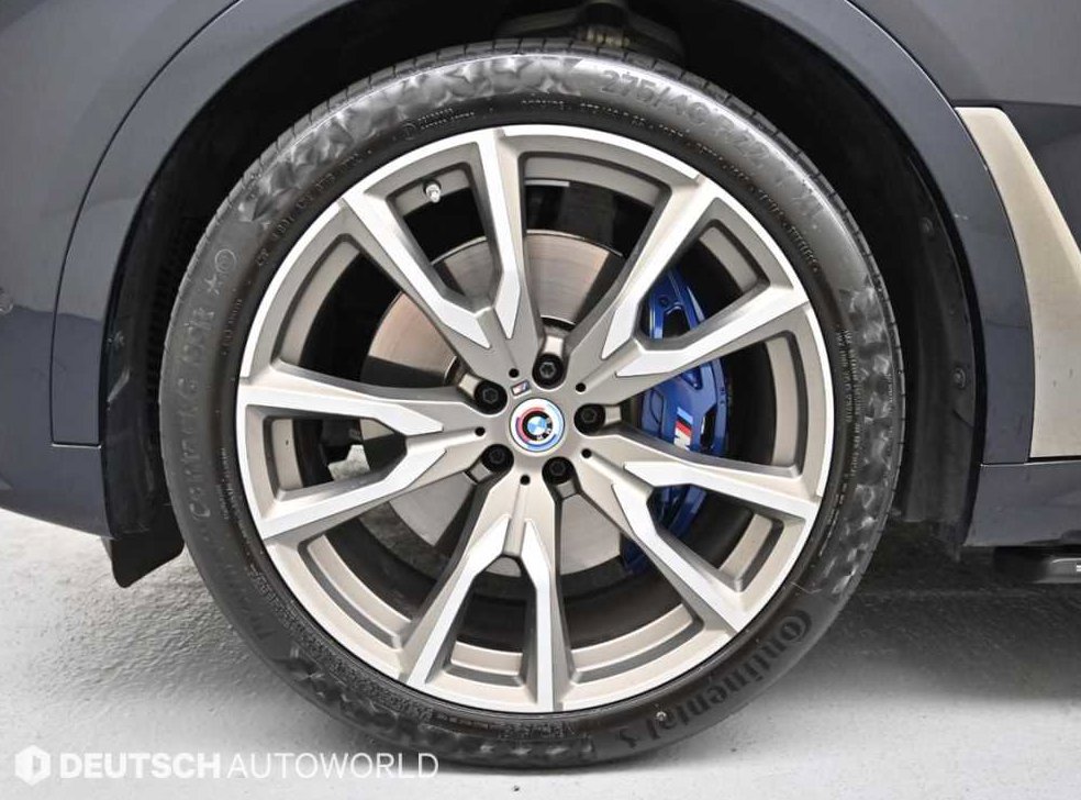 BMW X7 M50i 사진 5