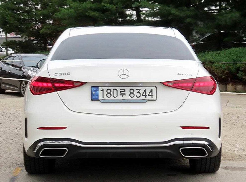 벤츠 C 클래스 C300 4MATIC AMG Line 사진 4
