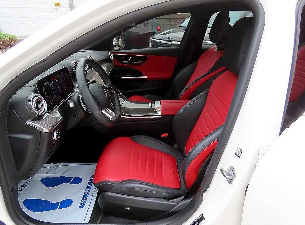 벤츠 C 클래스 C300 4MATIC AMG Line 사진 5