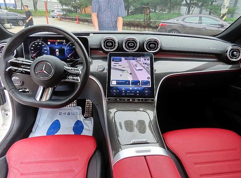 벤츠 C 클래스 C300 4MATIC AMG Line 사진 7