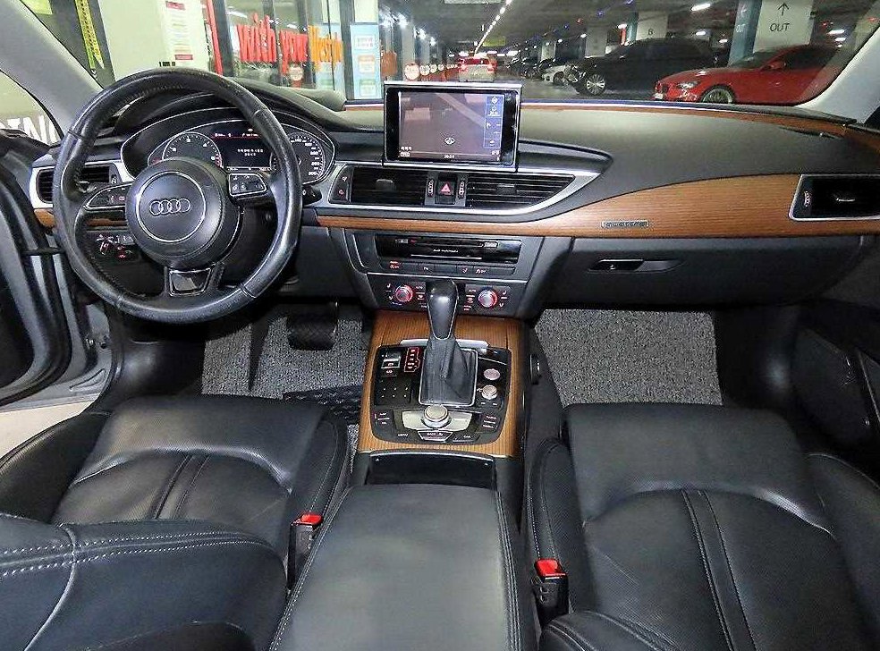 아우디 A7 50 TDI 콰트로 사진 10