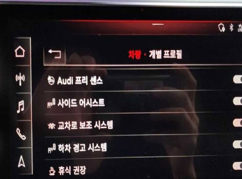 아우디 e-트론 55 콰트로 사진 18