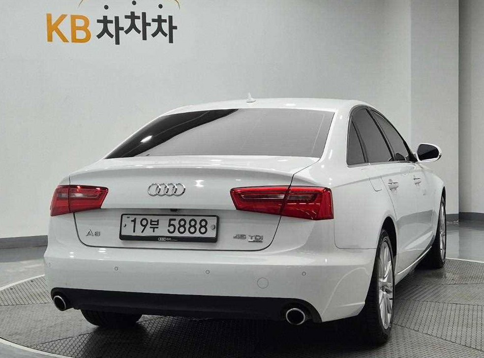 아우디 A6 45 TDI 콰트로 사진 3