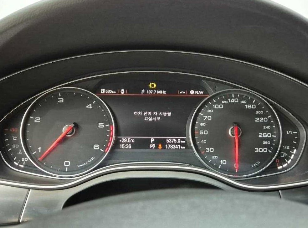 아우디 A6 45 TDI 콰트로 사진 6