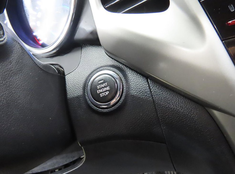 KG모빌리티(쌍용)  티볼리 디젤 2WD 1.6 LX 사진 10