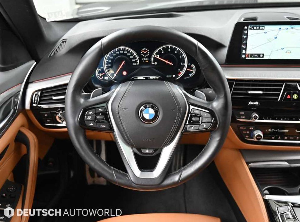 BMW 5시리즈 530i xDrive M 스포츠 플러스 사진 13
